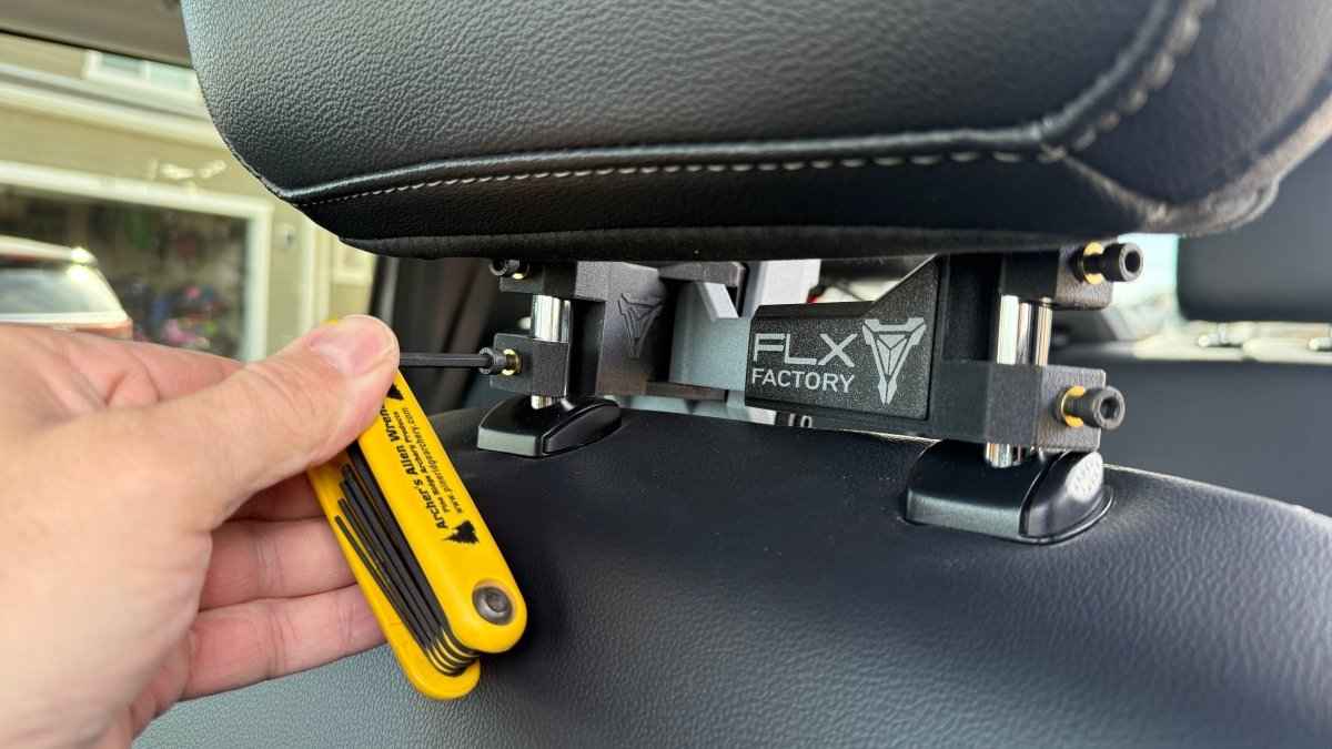 ANKR-POINT™ Bow Carrier with Wall Mount